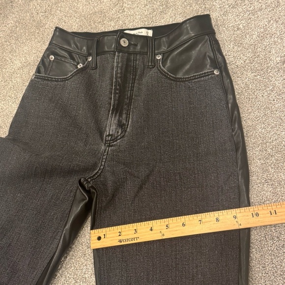 Abercrombie & Fitch Leather Trim Ultra High Rise Ankle Straight Jean size 27/4XL - Picture 15 of 15